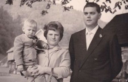 Photo de famille de Markus et Luise Späth avec leur fils Markus